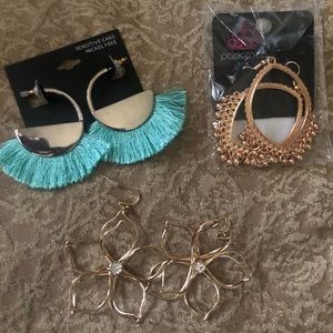 Miscellaneous earrings.